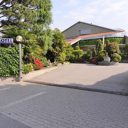 Hotel City Legnano Exterior foto