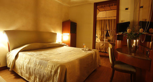 Hotel City Legnano Exterior foto